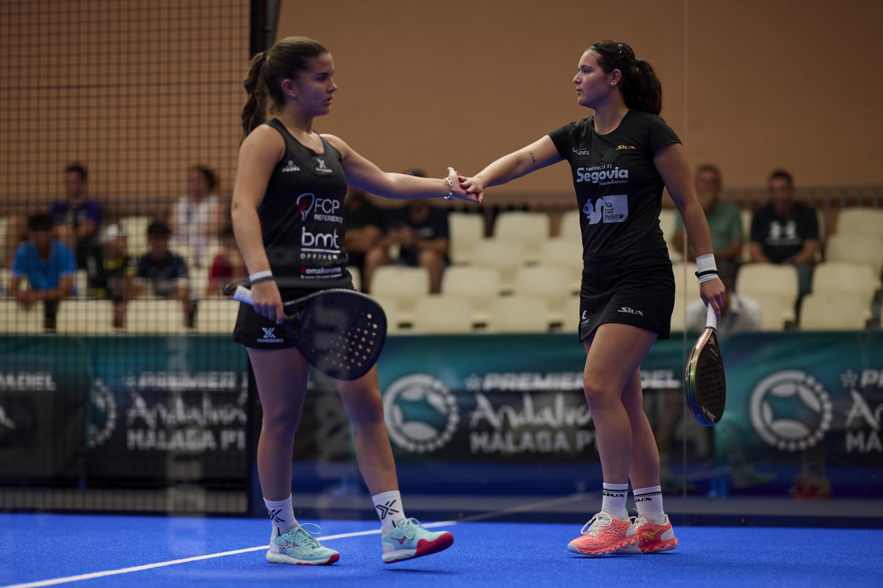 Noa Cánovas y Jimena Velasco (Premier Padel)