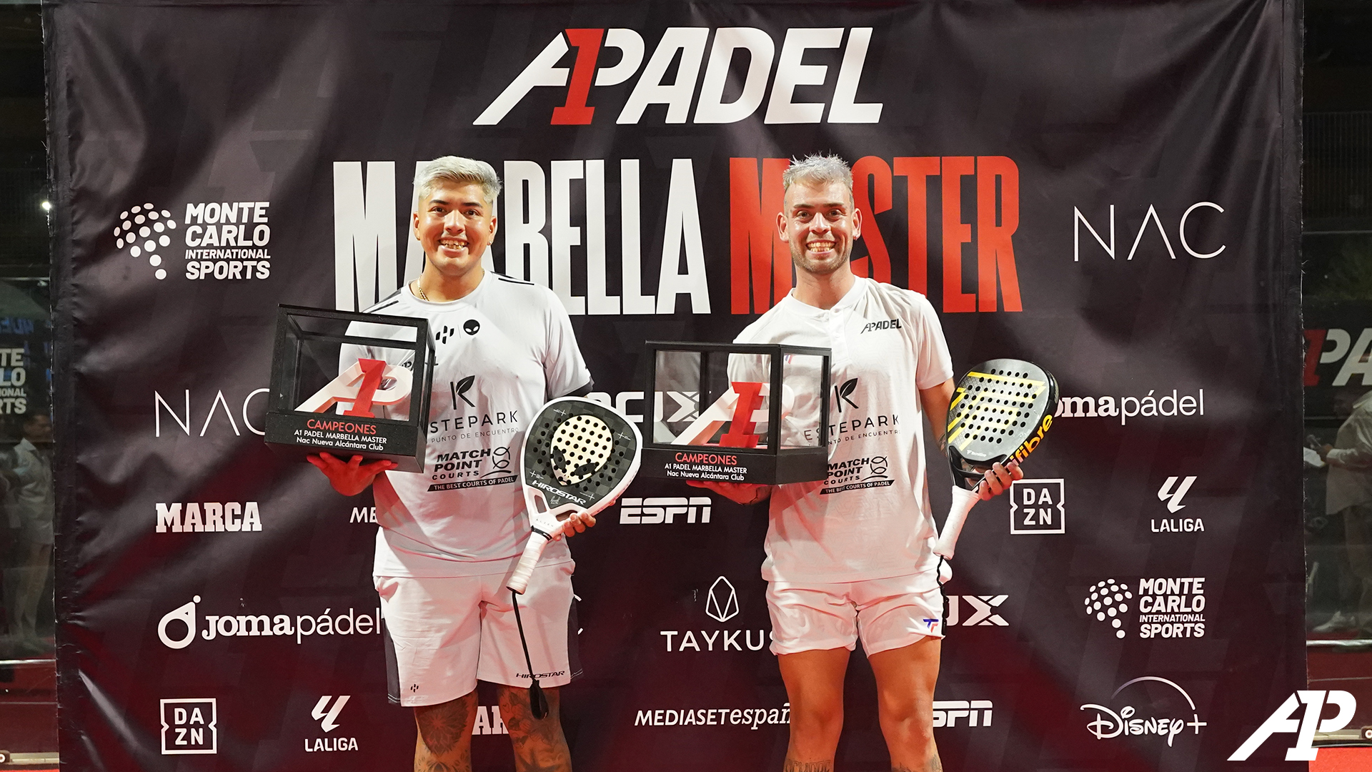 Tolito Aguirre y Gonzalo Alfonso premios Marbella Master final 2024 A1 Padel