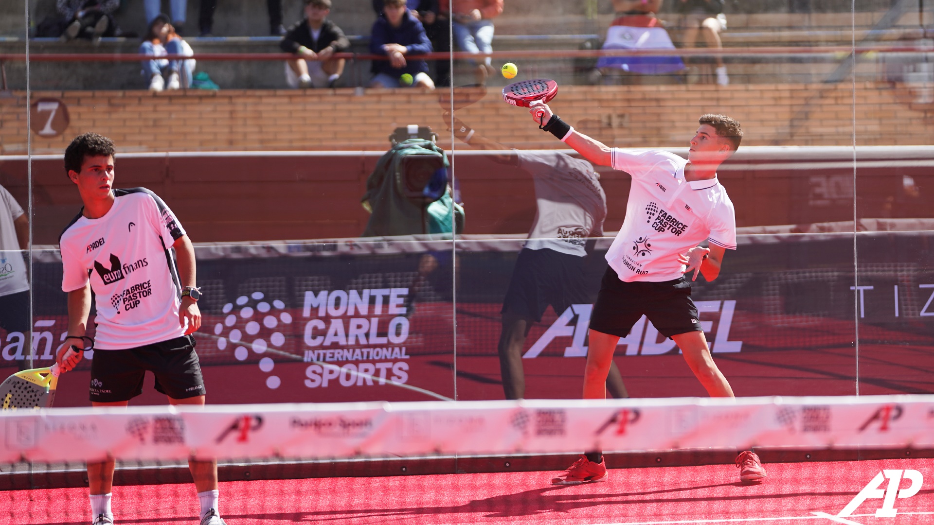 Juan 'Coquito' Zamora y Mariano González en los 1/4 de final (A1 Padel)