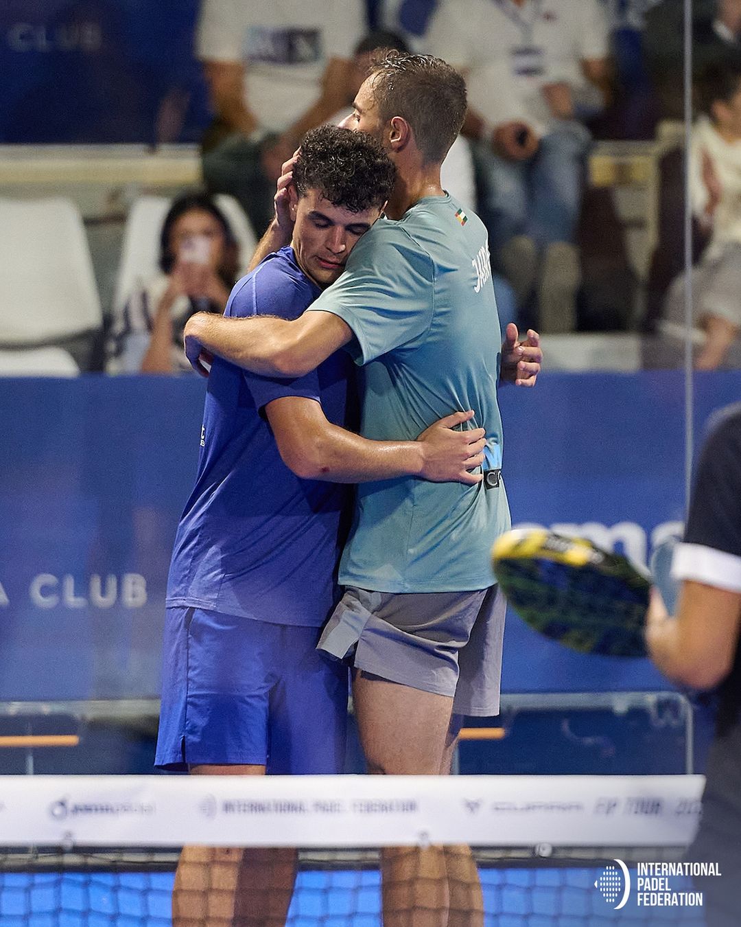 Jairo Bautista y Fran Guerrero celebrando el pase a la final de Marbella