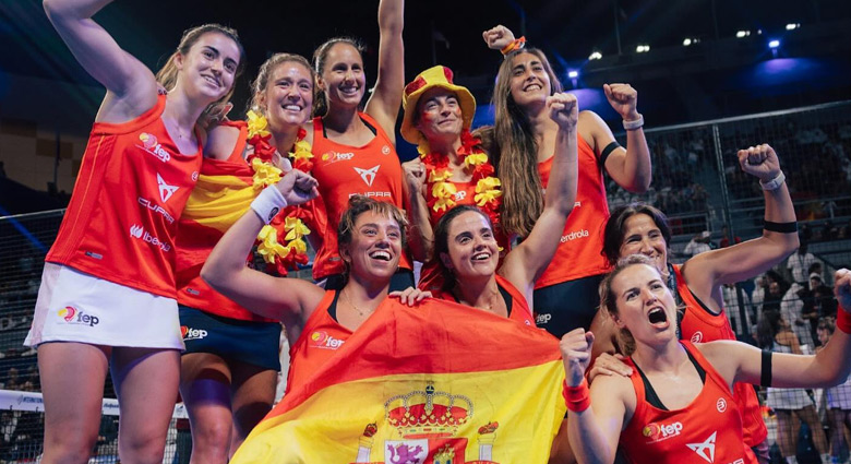 Celebración España titulo Mundial Catar 2024 dentro