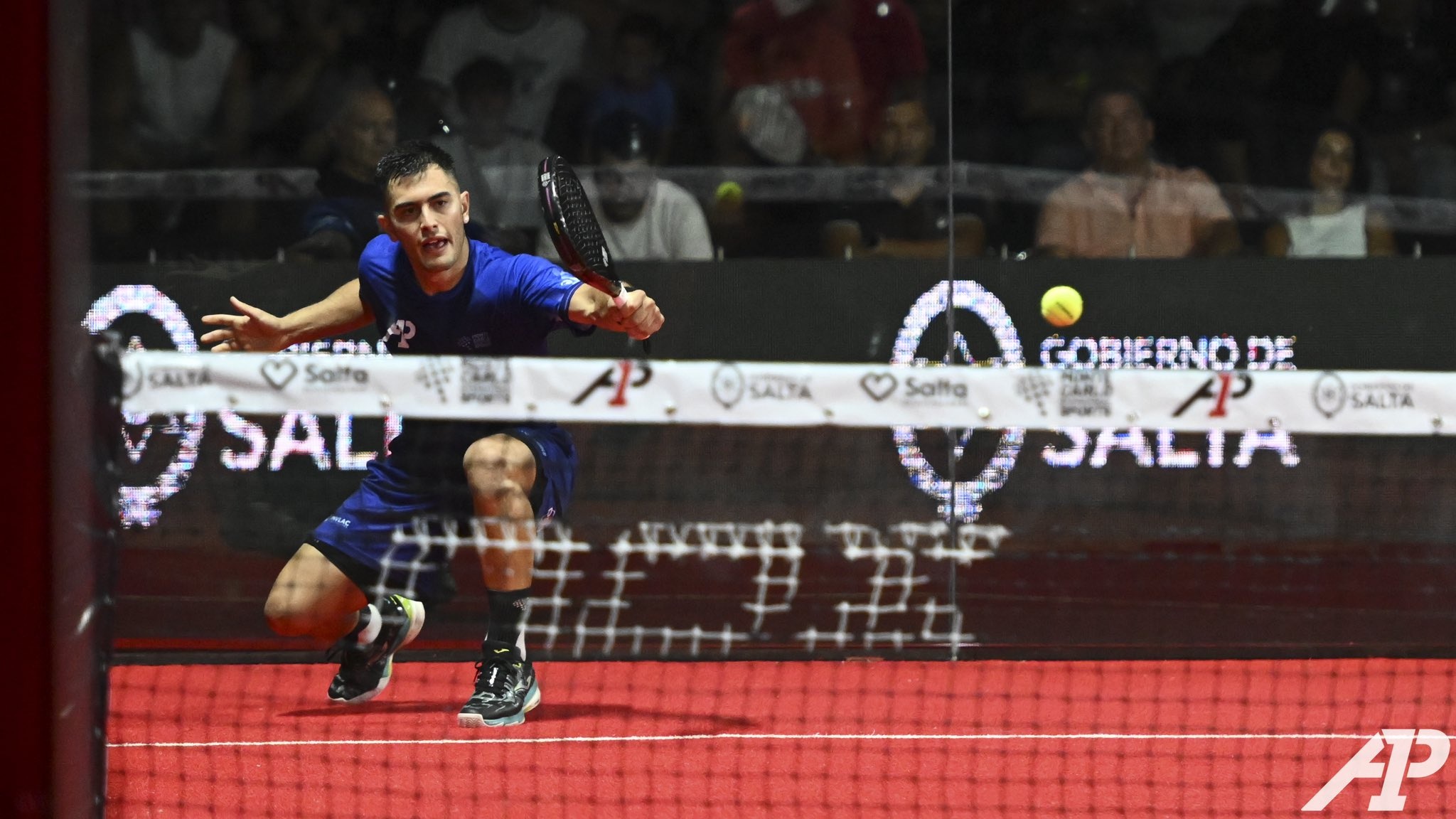 Defensa de Maxi Arce en los cuartos de final del Master de Salta (A1 Padel)