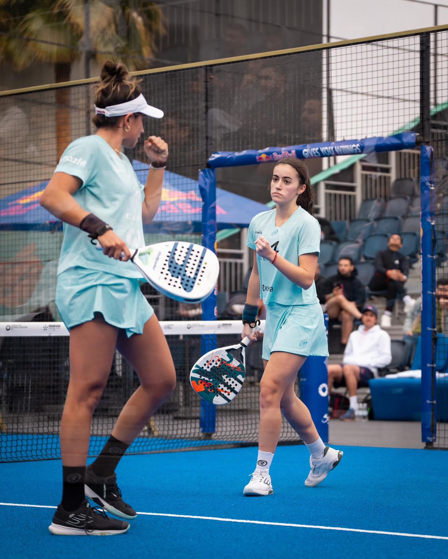 Bea González y Claudia Fernández cuartos Riad 2025