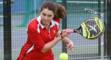 Adriana Sáenz, un talento del pádel español que ‘emigra’ a Alemania