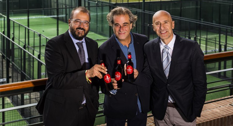 Acuerdo SNP y Estrella Damm para el impulso del pádel amateur