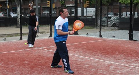 Mejora con adidas padel tu colocación en la pista