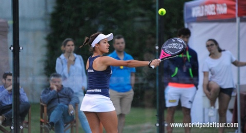 Doble sesión de pádel femenino para jugarse las previas