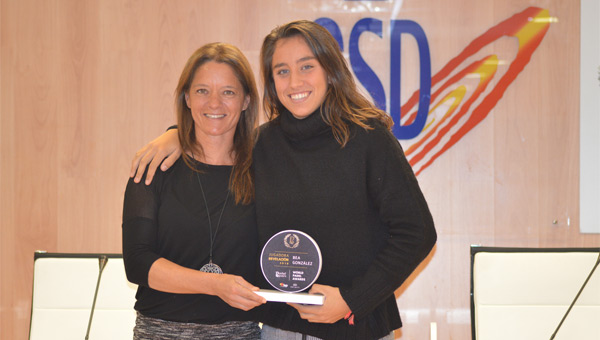 Bea González premio Jugadora Revelación 2018