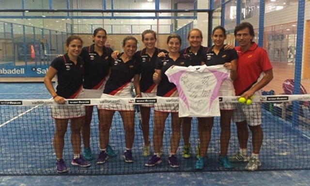 Consigue el polo de las chicas de la Selección