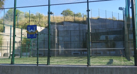 El pádel crece también en los colegios