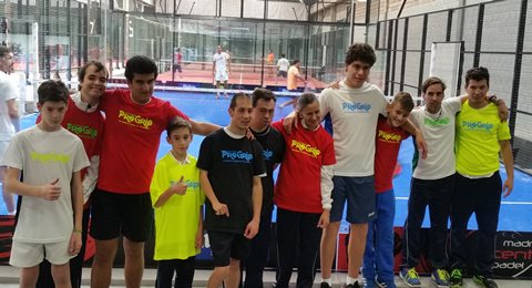 Gran jornada con alumnos de ASPADO en Madrid Padel Indoor