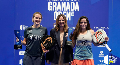 Ari y Paula sonríen y triunfan en Granada: segundo título consecutivo y, de nuevo, nº1 del ranking