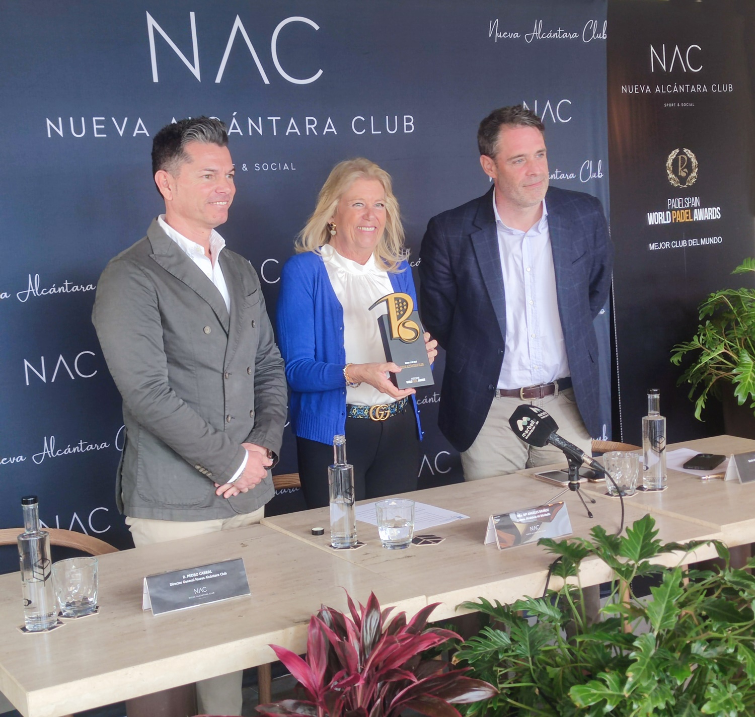 Entrega galardón mejor club Nueva Alcántara Club Marbella 2024