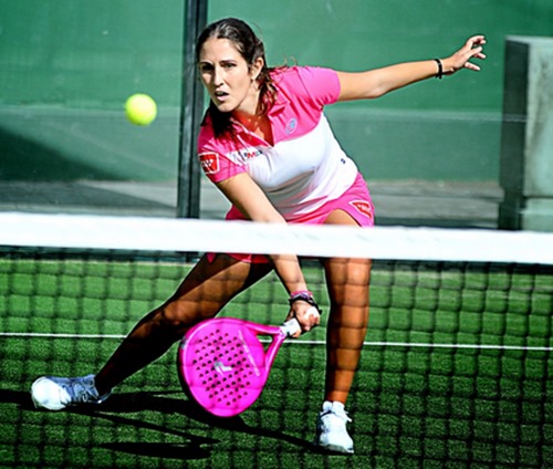 Esther Lasheras refuerza el poder de Power Padel