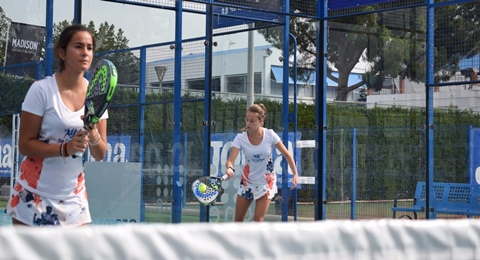 Las chicas se estrenan en el Challenger con muestras de gran pádel