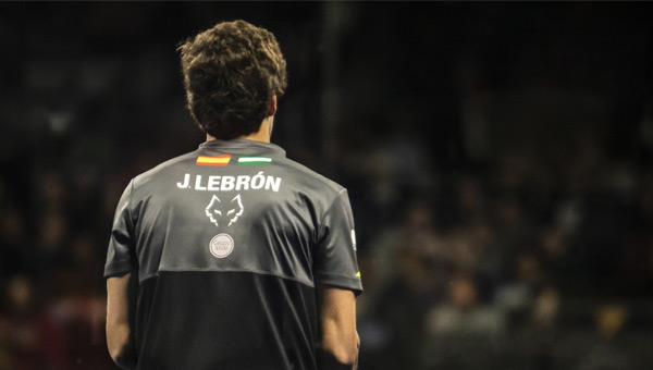 Juan Lebrón logotipo Lobo