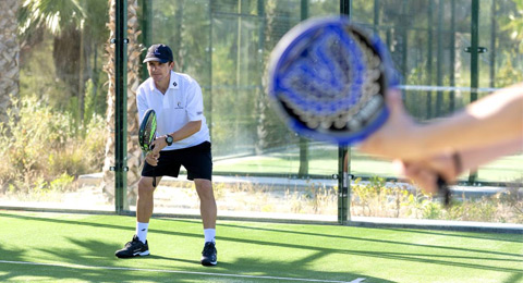 Las Colinas Golf & Country Club muestra su nueva academia de pádel