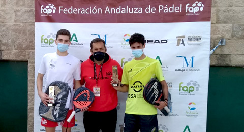 Las parejas favoritas exhiben su mando en el Master Andaluz de Menores