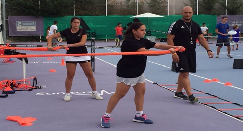 Adidas Pádel y Álex Jordan muestran su material de entrenamiento