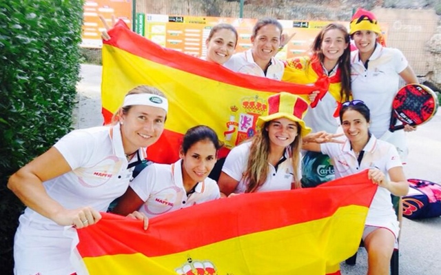 Las chicas cumplen con el guión ante Canadá