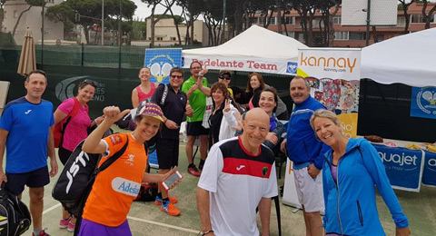 El torneo Padelante Team contra el cáncer de mama recibió elogios y aplausos