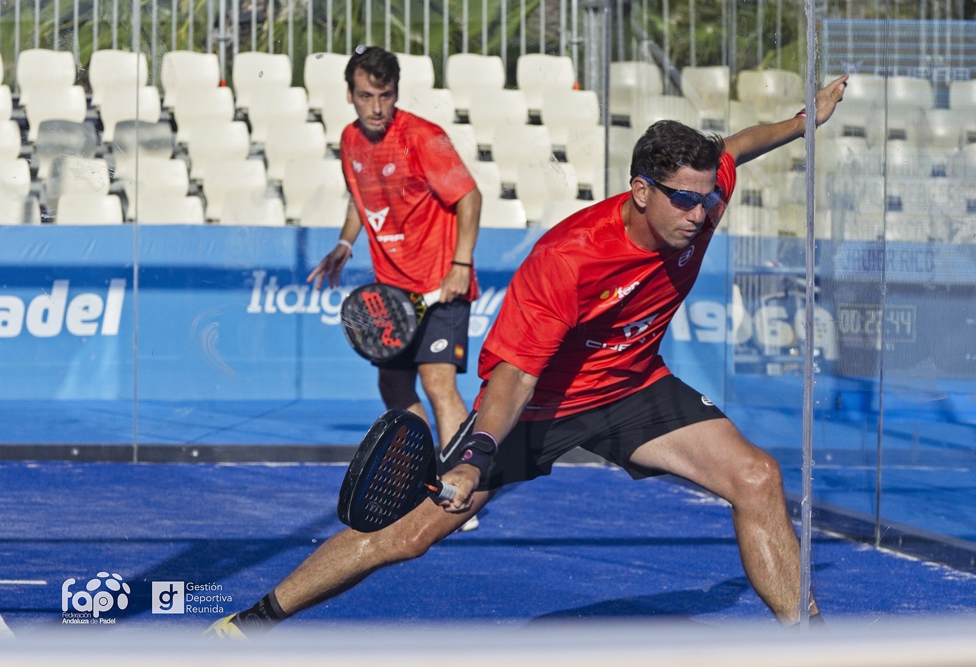 Paquito Navarro y Javi Rico Cto Europa Pádel FEP 2021 dentro