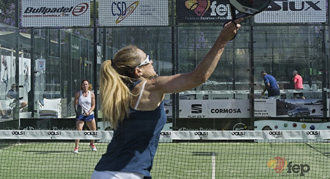 Málaga busca coronar a los reyes y reinas del pádel senior