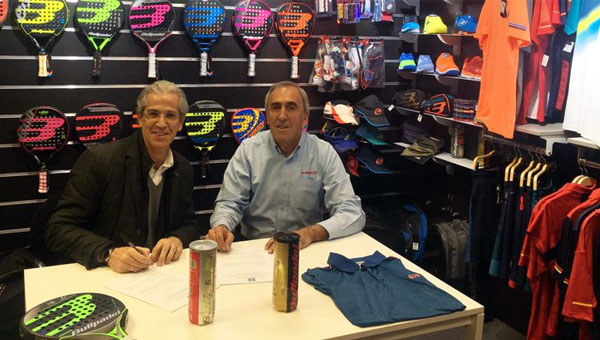 Renovación Bullpadel y federación extremeña de pádel