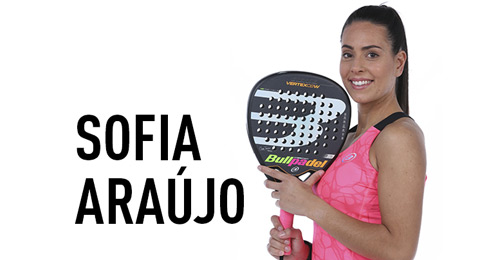 Sofía Araujo forma pareja Bullpadel con su compañera Virginia Riera