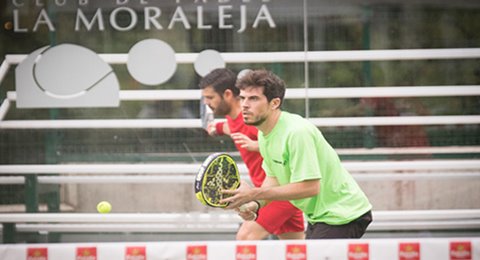 Sol y recital de los veteranos en el Circuito Estrella Damm