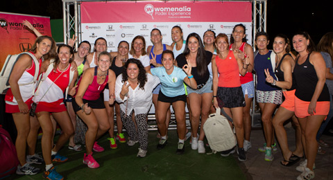 El Club de Pádel La Moraleja se llenó de pádel femenino en el estreno de la Womenalia Pádel Experience