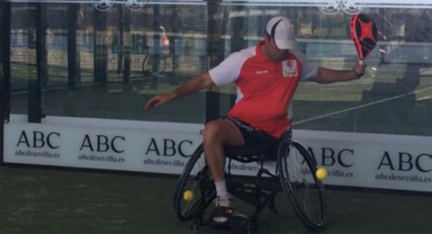 Arturo Montes, un paralímpico en vela en Río 2016 con gran estrella