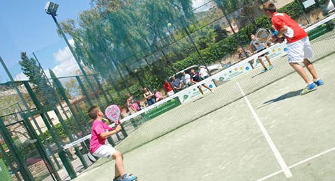 Esperando a los primeros campeones andaluces provinciales de la temporada