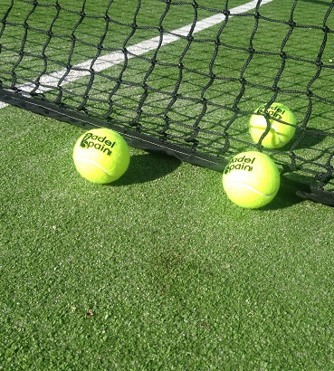 Los estudiantes de la UCAM podrán formarse en padel